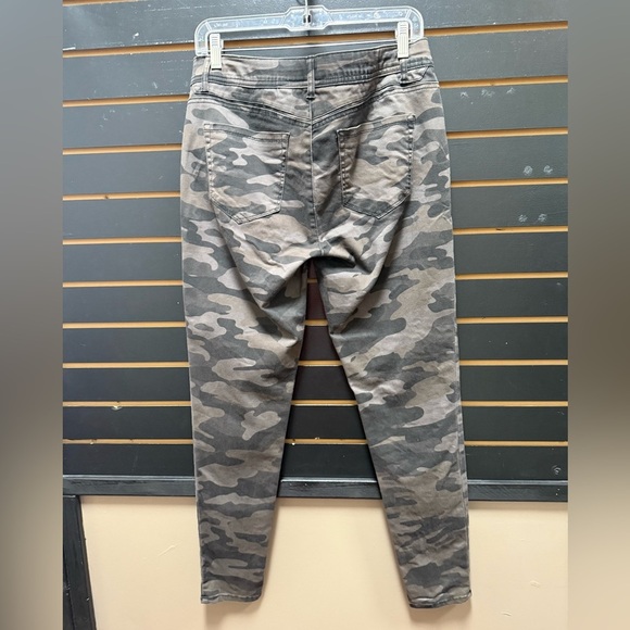 Democracy AB Technology Camo Pants Camouflage Skinny Pant - Picture 2 of 3